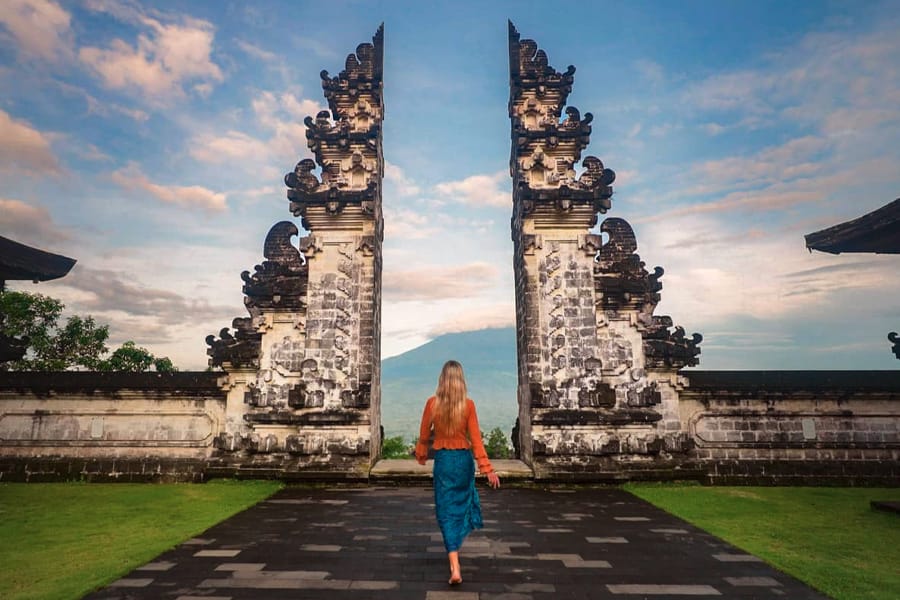 Lempuyang Temple East Bali private tour