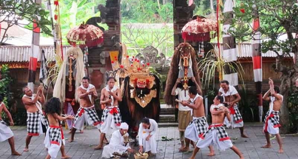 Barong and Keris Dance in Bali